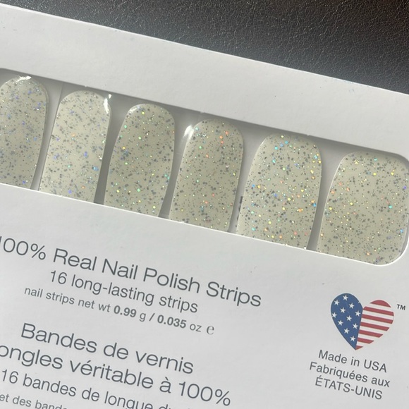 Color Street Nails - Picture 1 of 2